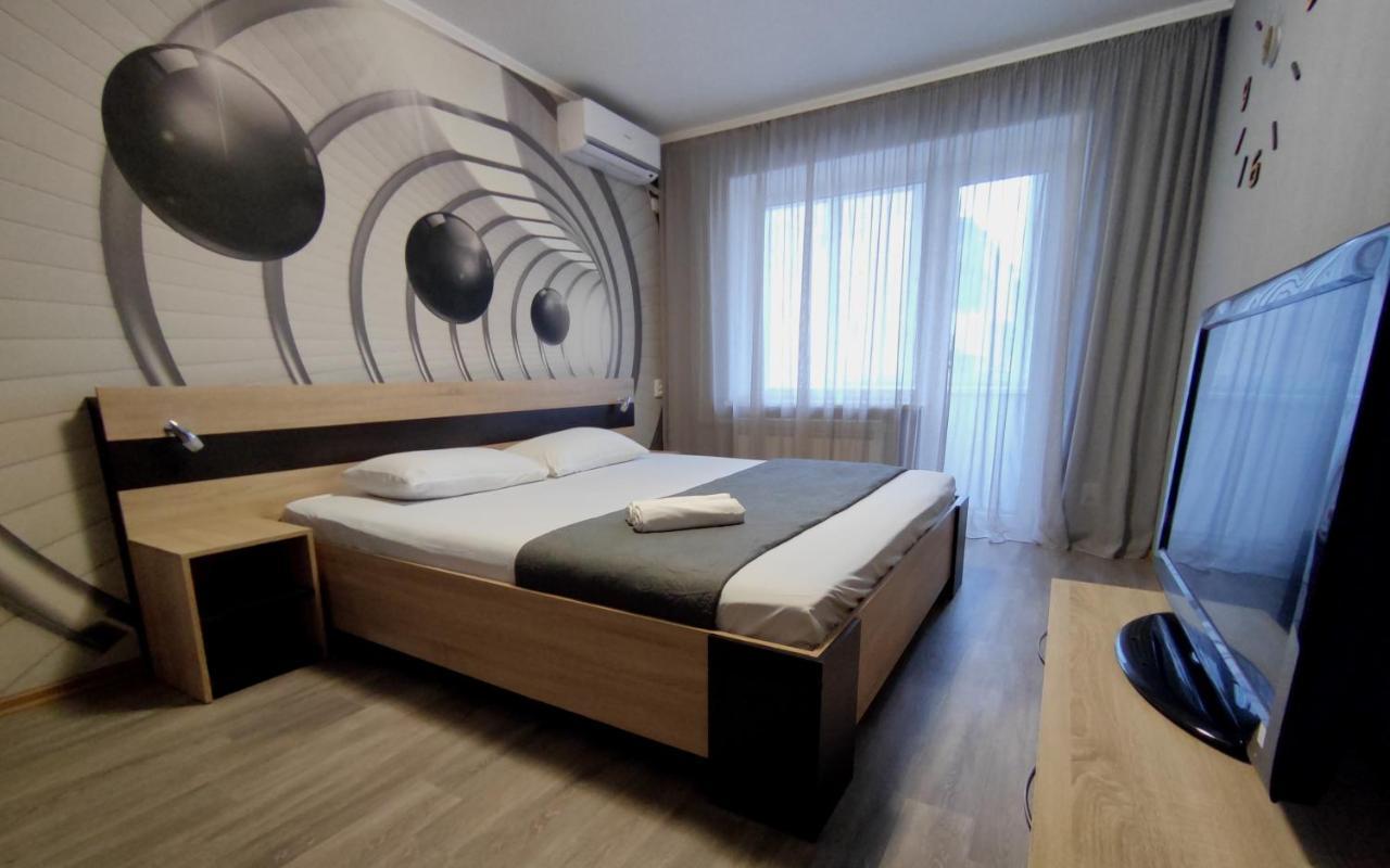 Двухкомнатные Апартаменты Центр Mystetsʹka 3 Kr Apartments Krivoy Rog Luaran gambar