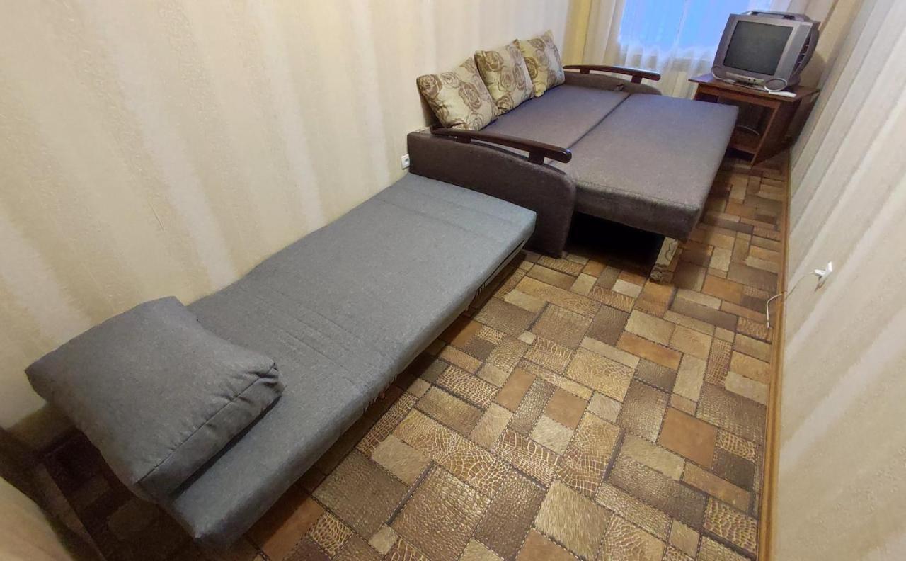 Двухкомнатные Апартаменты Центр Mystetsʹka 3 Kr Apartments Krivoy Rog Luaran gambar