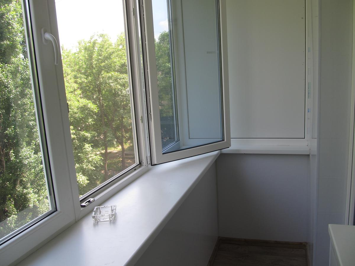 Двухкомнатные Апартаменты Центр Mystetsʹka 3 Kr Apartments Krivoy Rog Luaran gambar