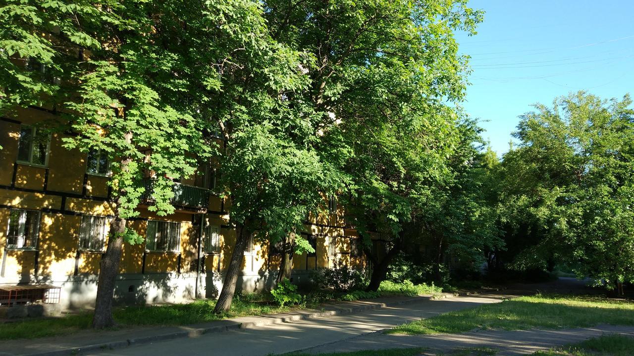 Двухкомнатные Апартаменты Центр Mystetsʹka 3 Kr Apartments Krivoy Rog Luaran gambar